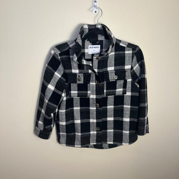 Old Navy Girls Oversized Soft Plaid Shacket Size 8 Black Plaid - Picture 4 of 8